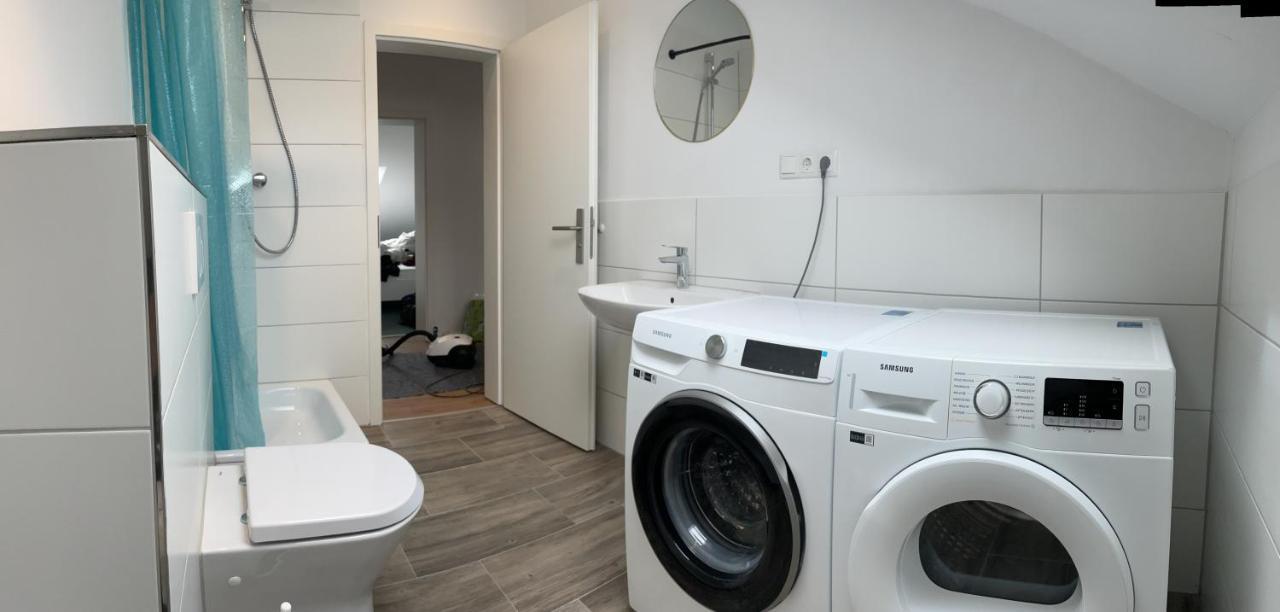 Traumhaus Am Wald 2 Apartment Daun Bagian luar foto